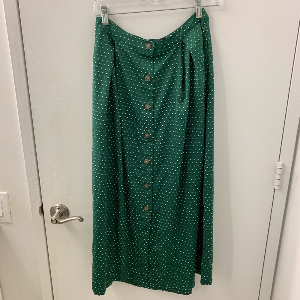 NWOT** Who What Wear Button Front Full Skirt